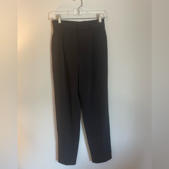 UNIQLO Ankle Pants - Picture 2 of 4